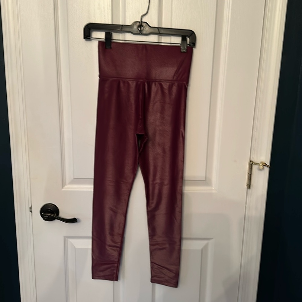 Carbon 38 Oxblood shine legging